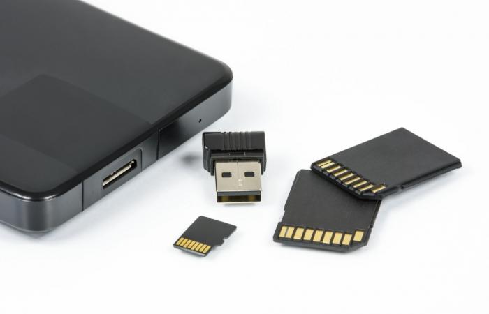 Mobile storage grows almost 1000 fold in less than a decade